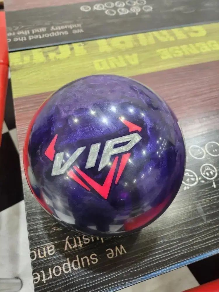 MOTIV（モーティブ） VIP ボーリング 14 ポンド EXJ - メルカリ