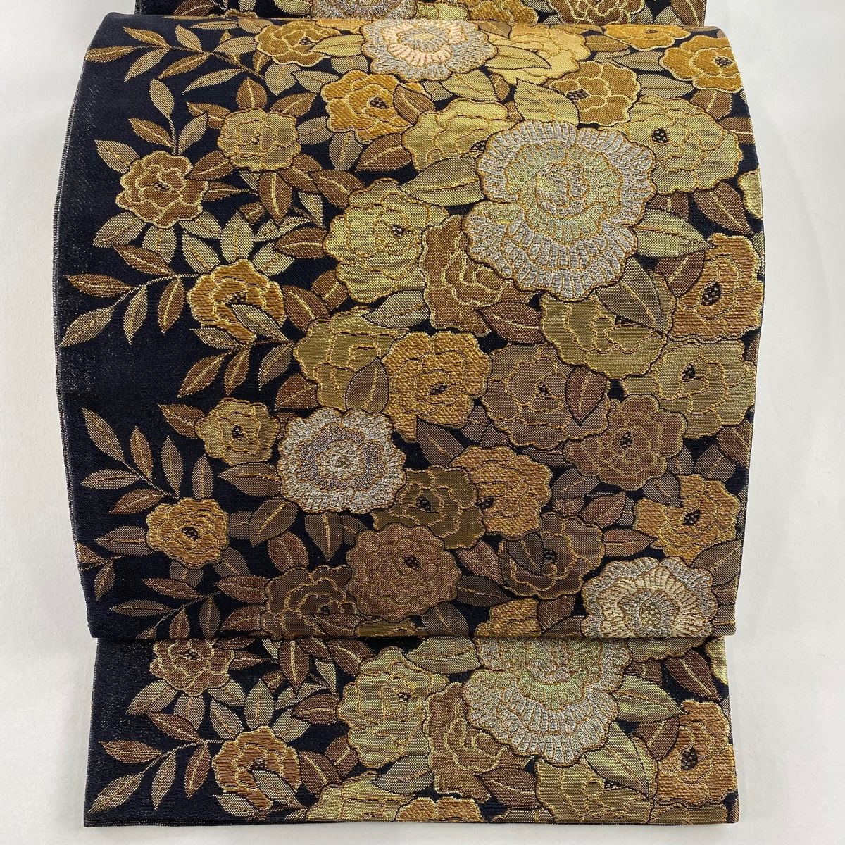 袋帯 美品 秀品 草花 金糸 箔 黒 六通 正絹 【中古】 - メルカリ