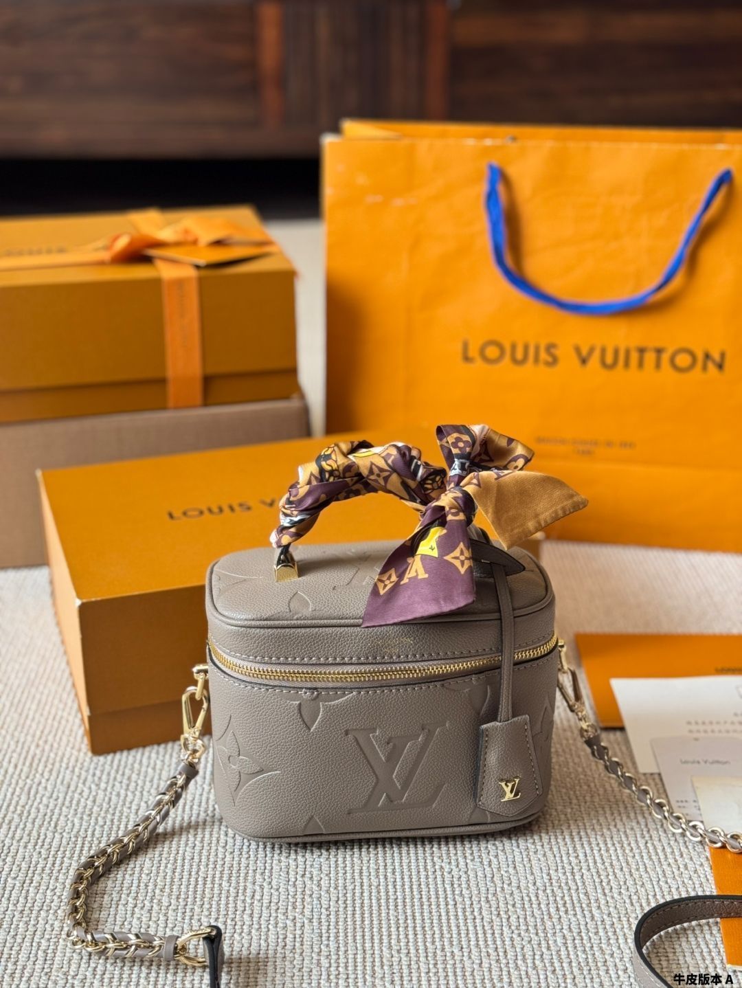 ★2024秋冬★【LOUIS VUITTON】ヴァニティチェーンポーチ 今日特価】LV 2025 Vanity Chain Pouch ヴァニティチェーン