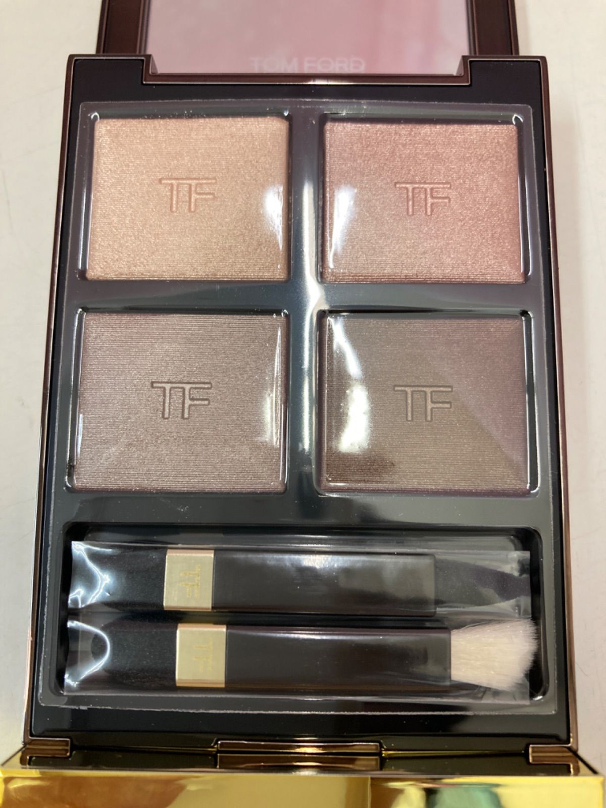【ほぼ未使用】TOMFORD アイカラークォード 3A ヌードディップ 袋付き TOM FORD BEAUTY アイ カラー クォード 3A ヌードディップを
