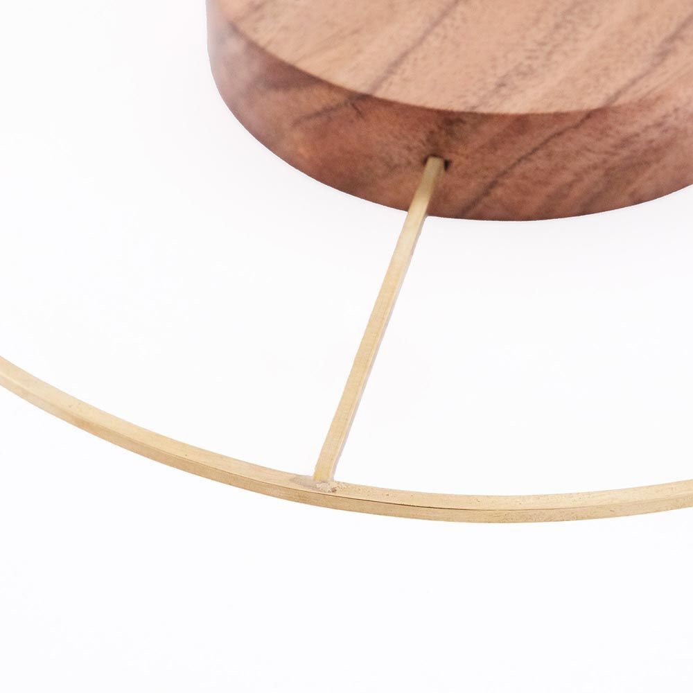 自然の温もりと真鍮の風合いで