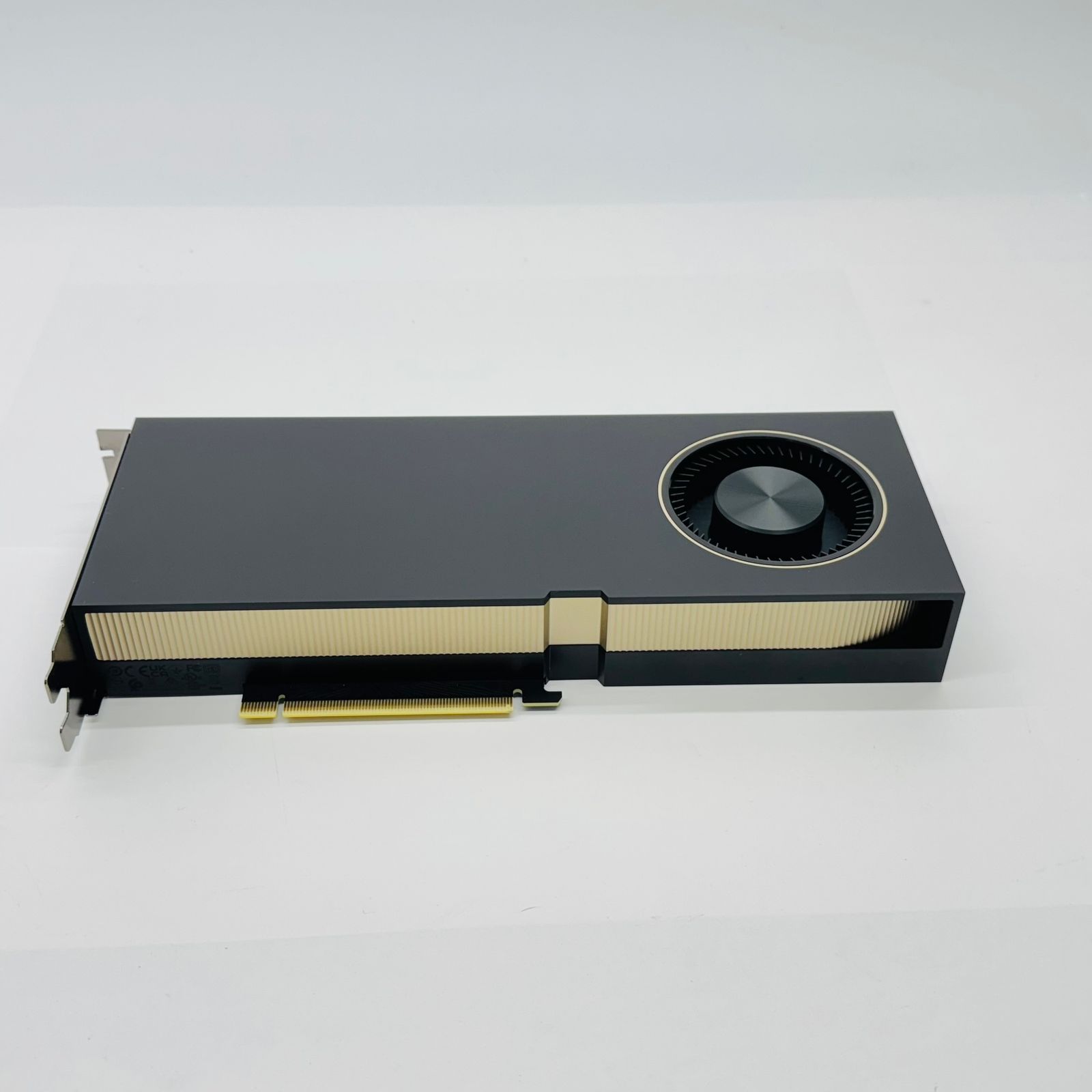 美品 NVIDIA RTX A6000 (48GB GDDR6/PCIe4. 0) グラフィック