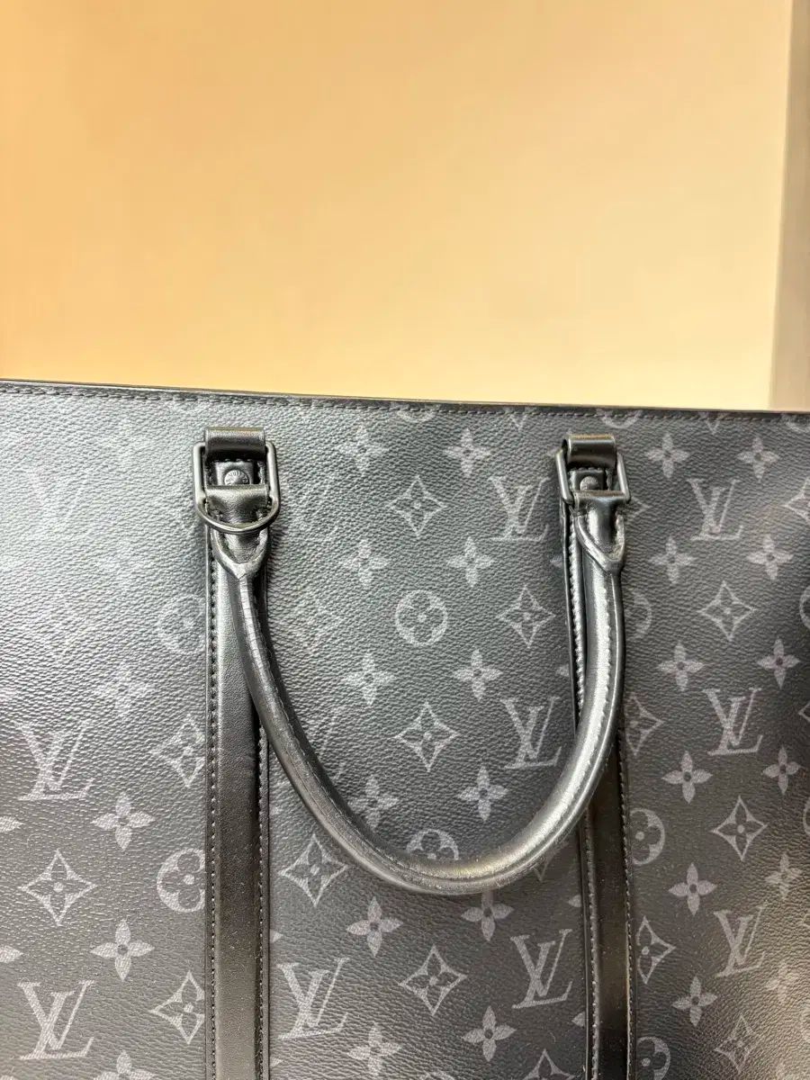 ルイヴィトン エクリプス ホリゾンタル サックプラ