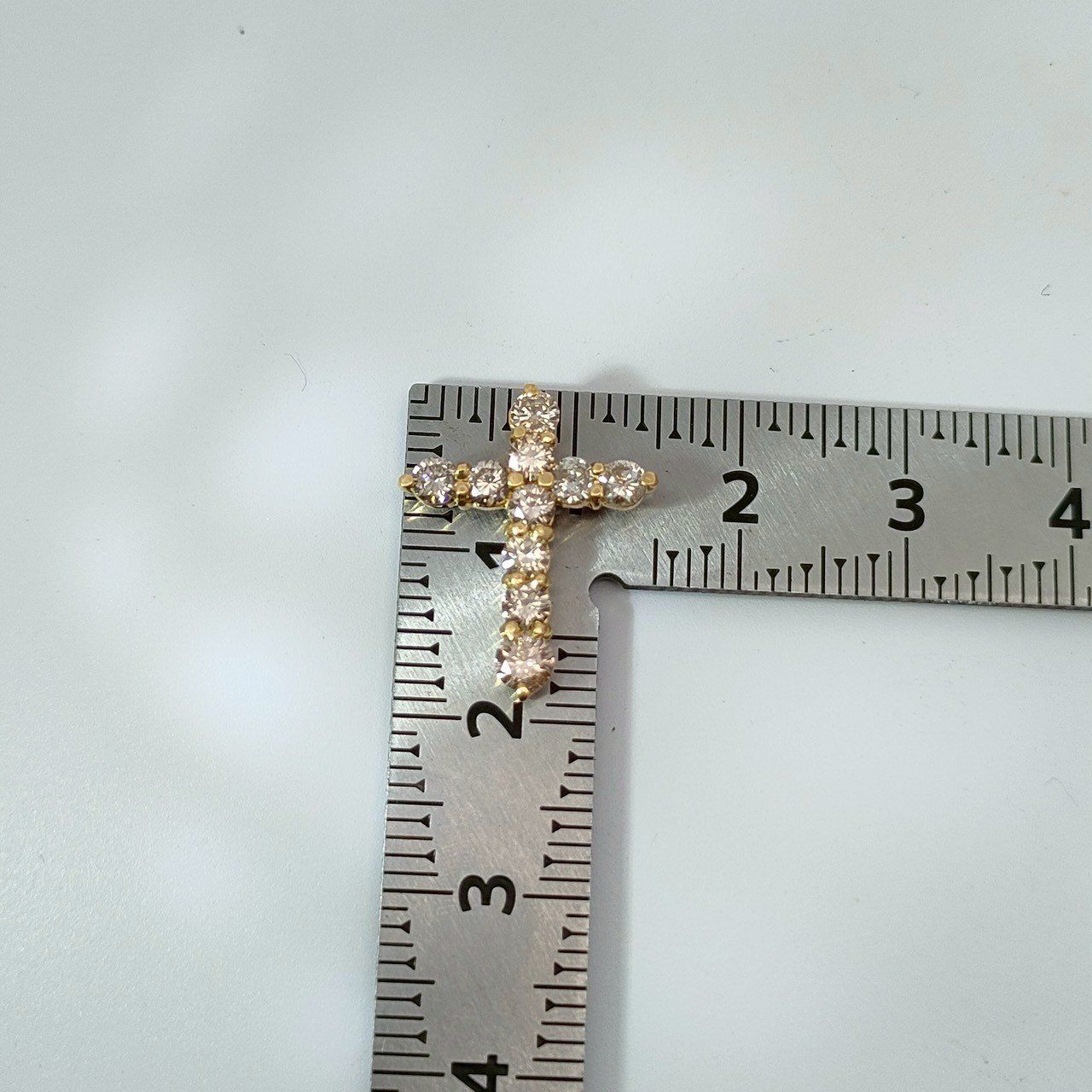ダイヤネックレストップ 1.31ｇ