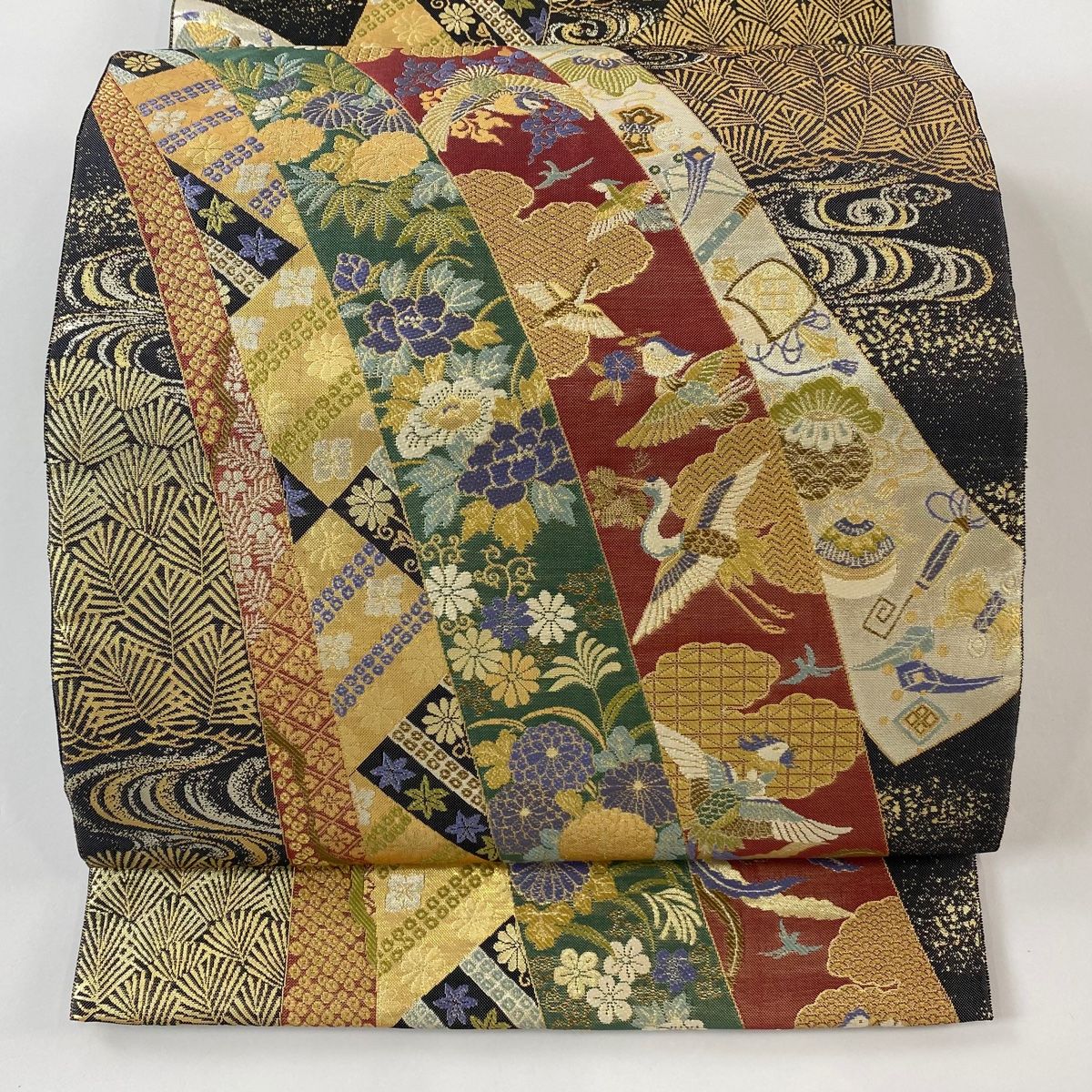 袋帯 秀品 熨斗 松 金糸 箔 墨色 六通 正絹