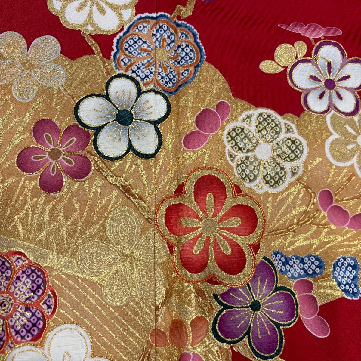 美品！岩田専太郎＊片身変わり＊金彩＆金駒刺繡＊高級＊振袖＊１６５ｃｍ＊裄６６ 美品！岩田専太郎＊片身変わり＊金彩＆金駒刺繡＊高級＊振袖