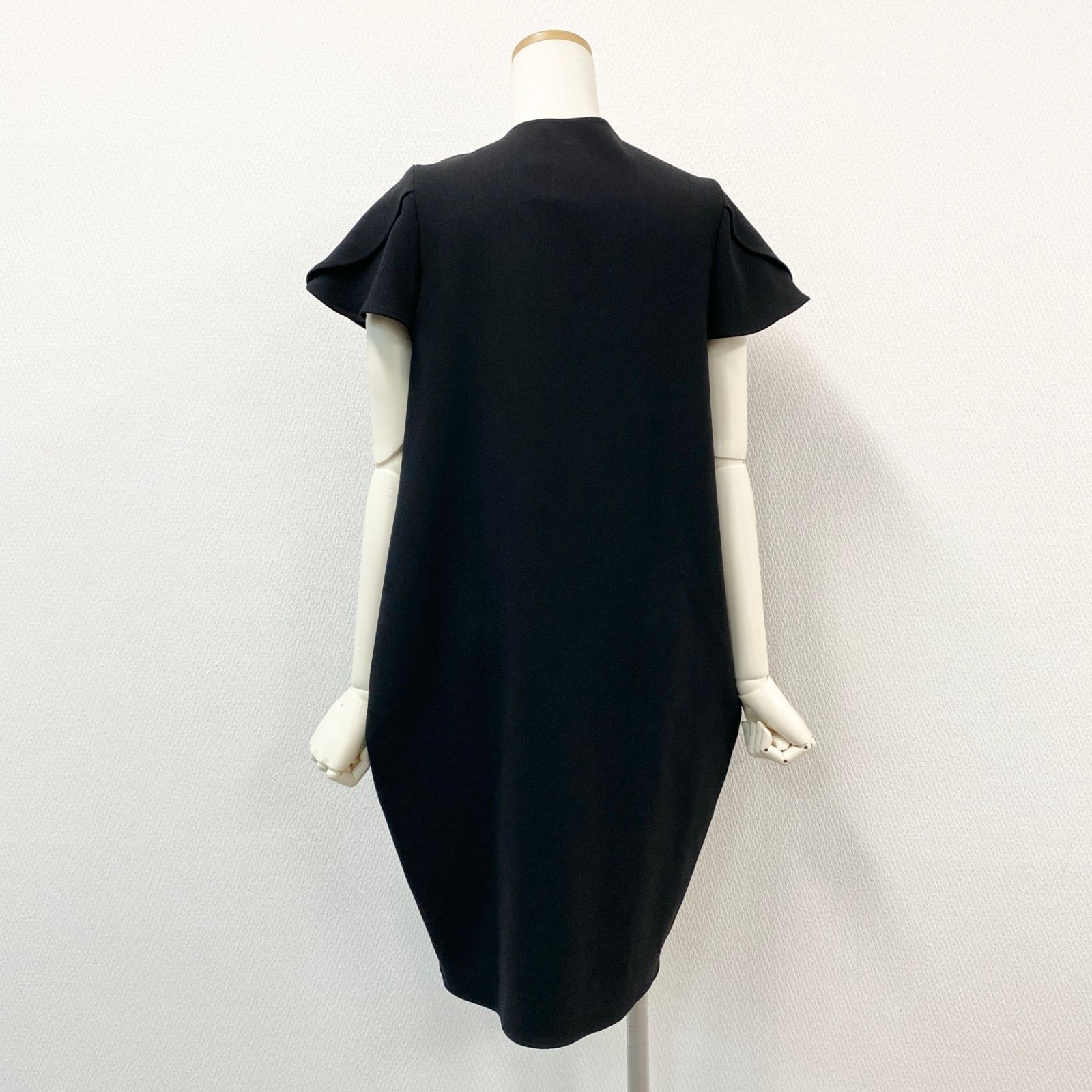美品♡ ヨーコチャン コクーン ドレス ワンピース キャップスリーブ 黒 38 YOKO CHAN - 美品♡ ヨーコチャン コクーン ドレス ワンピース