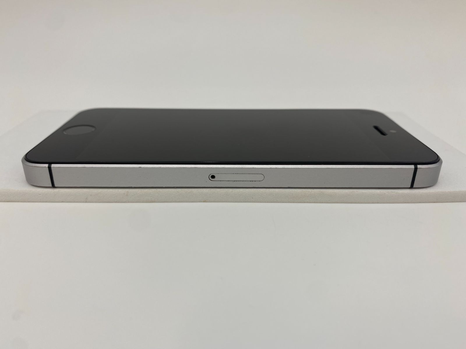 iPhone SE 第1世代 16GB スペースグレイ/シムフリー/大容量2000mAh 
