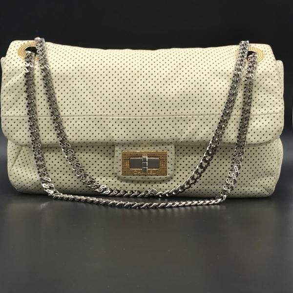 CHANEL シャネル パンチング 2.55 Wチェーン バッグ m7361 - メルカリ