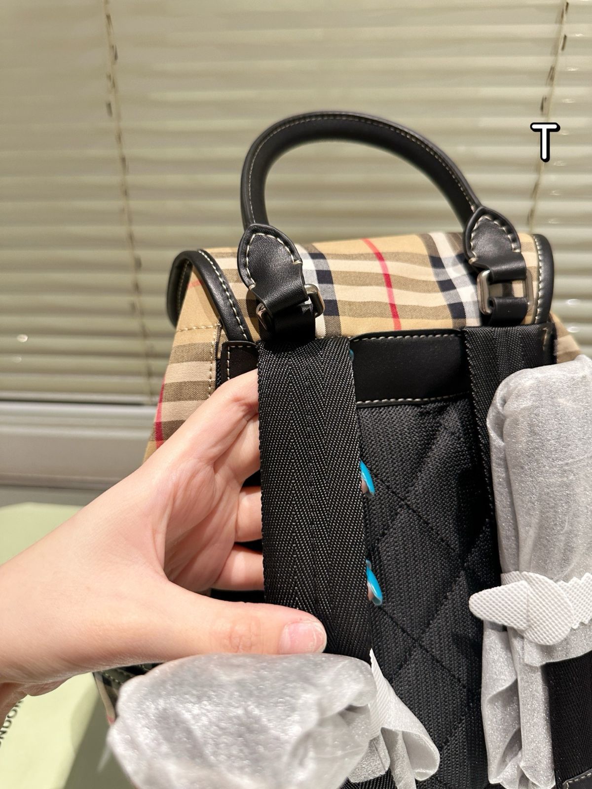 今日特価】Burberry TB Backpack・バーバリー TB バックパック