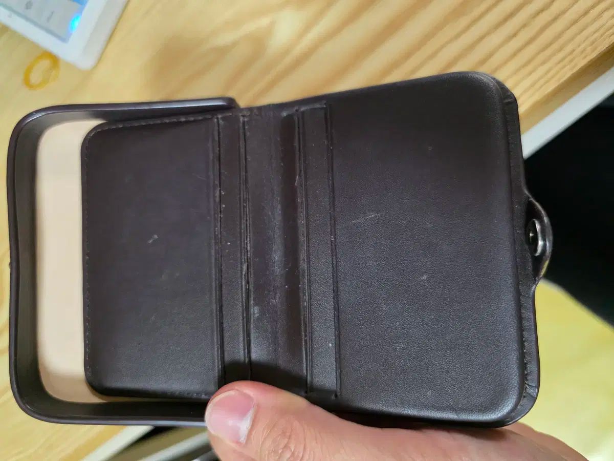 A.P.C(アー・ペー・セー) ジョシュ・コインフルス ／ コインウォレット