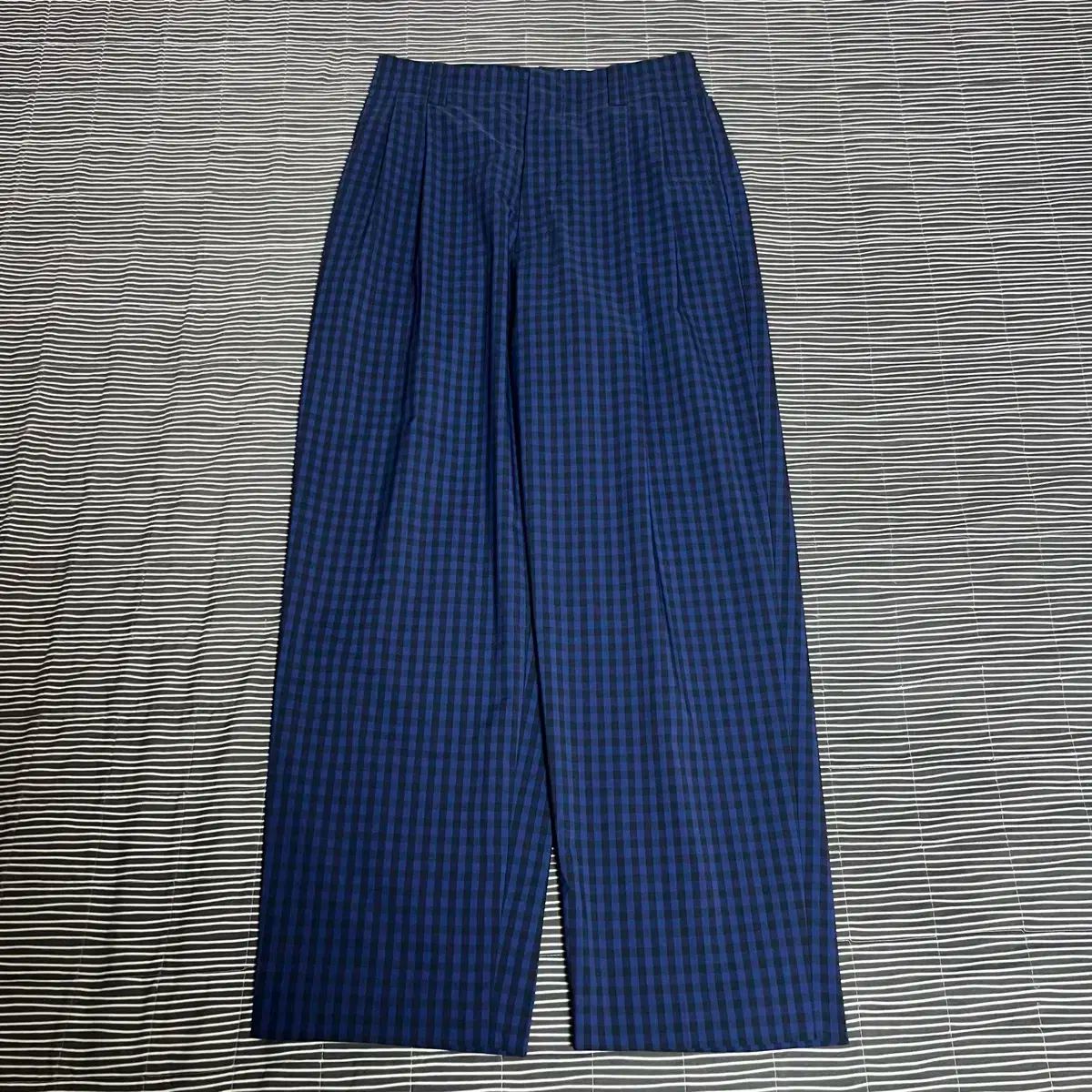 【新品】MARNI ユニクロ　タックパンツ　チェック お値下げ！新品！ ユニクロ×MARNI チェック柄 ワイド パンツ