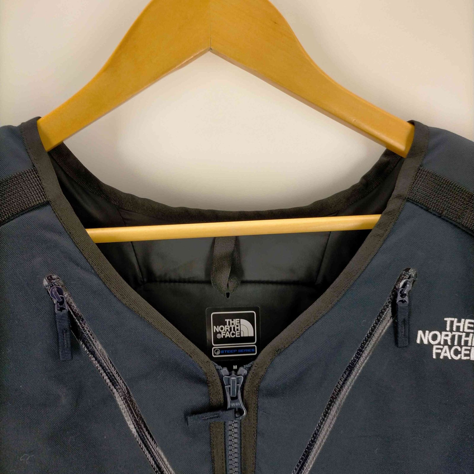 ザノースフェイス THE NORTH FACE VO Out of Bounds Jacketベストオンアウトオブバウンズジャケット メンズ  JPN：M - メルカリ