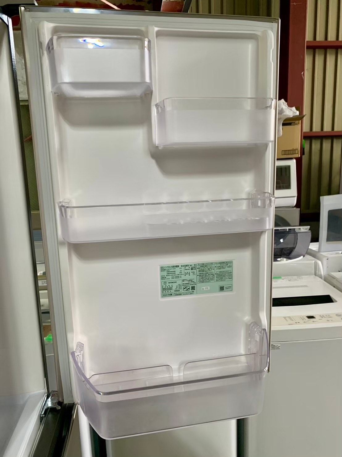 大阪送料無料☆3か月保障付き☆冷蔵庫☆2020年☆日立☆3ドア☆R-V32KV 