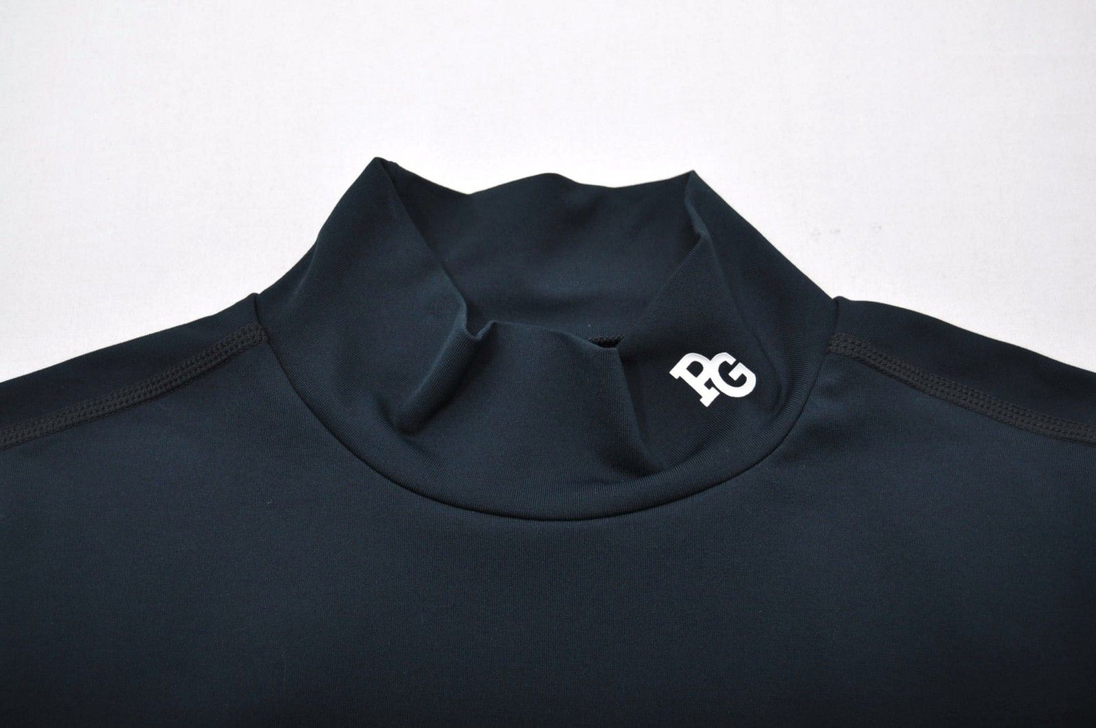 パーリーゲイツ モックネック ハイネック ストレッチ ホワイト 冷感 ロゴ