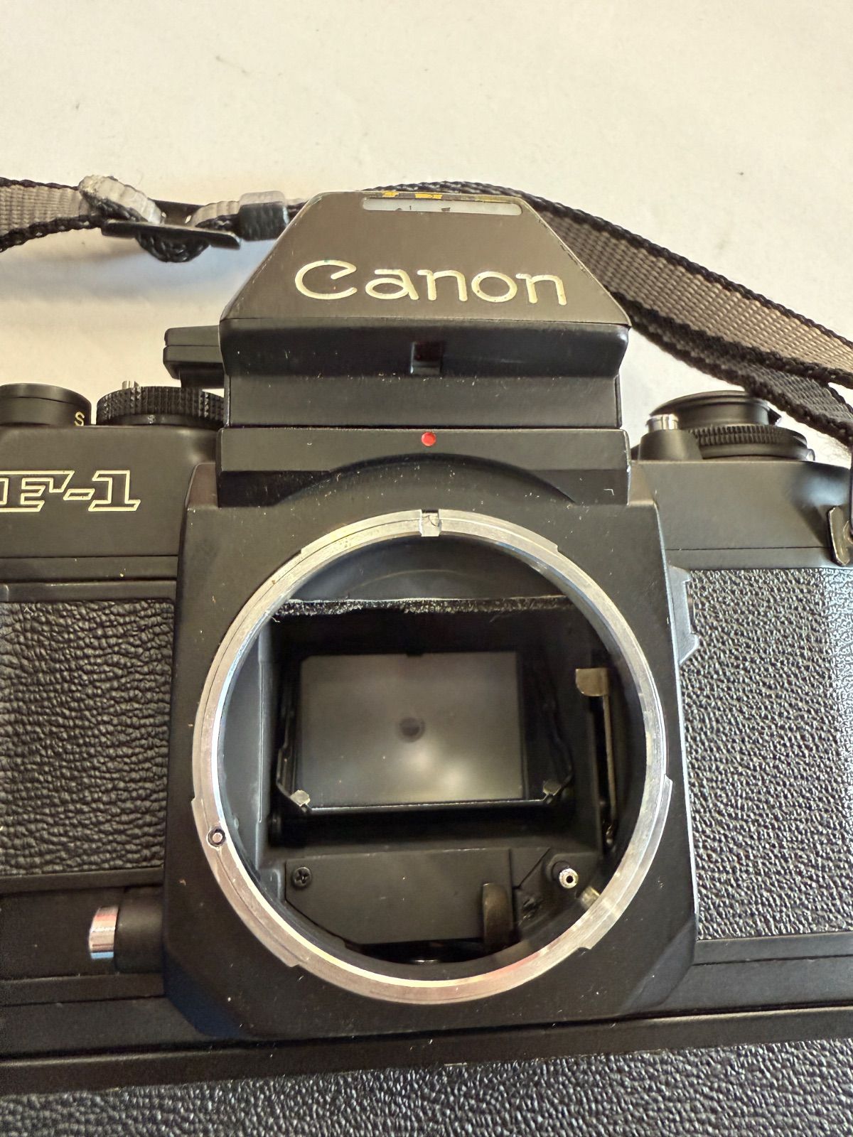 [ジャンク]Canon F-1 ブラック 動作未確認 ジャンク Canon キャノン F-1 一眼レフ フィルム