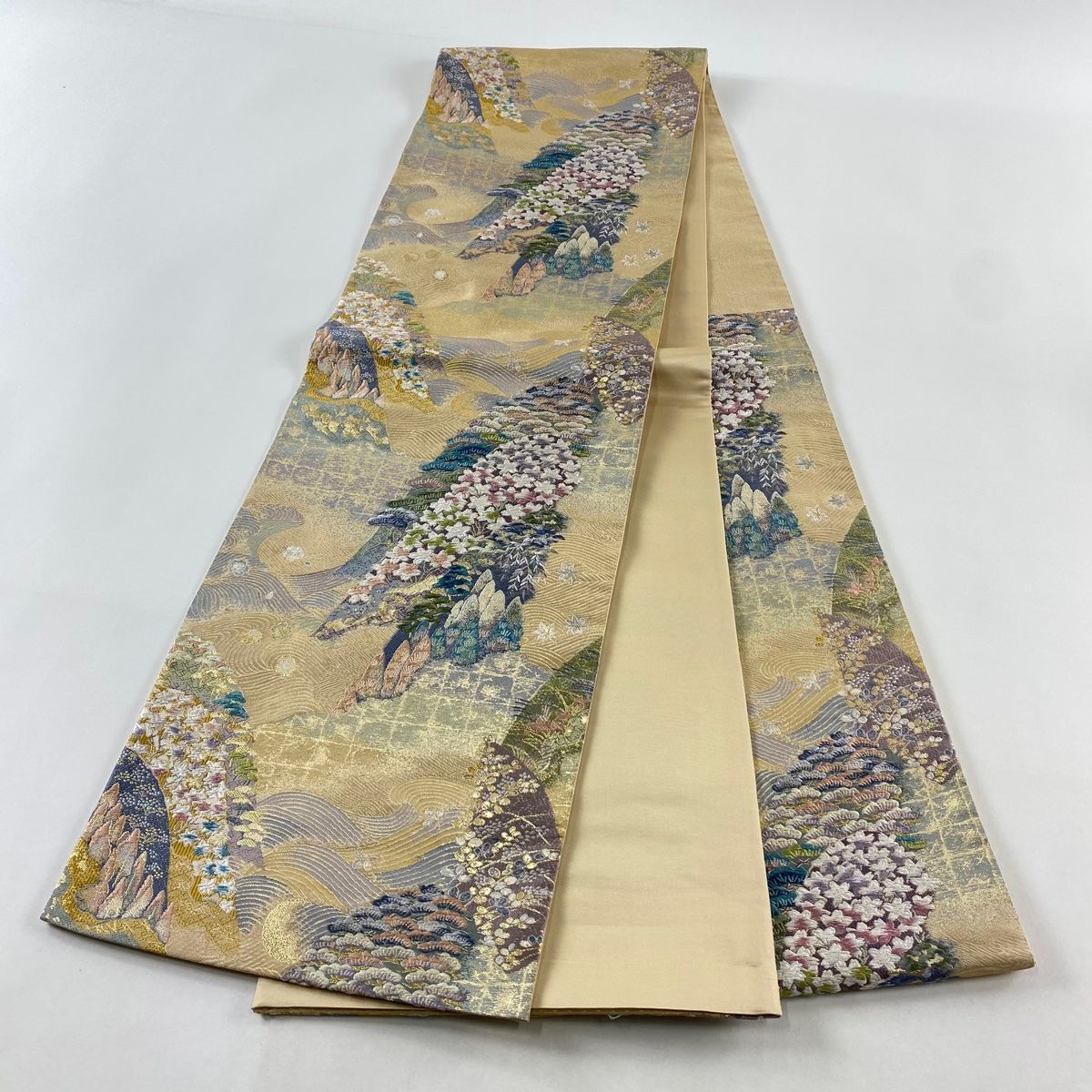 袋帯 美品 秀品 桜 松 金糸 刺繍 ベージュ 六通 正絹 【中古