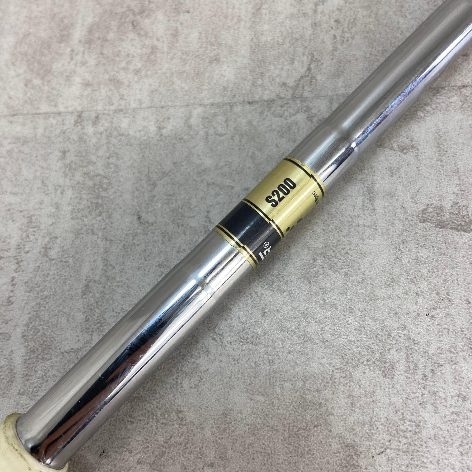 True Temper - True　Temper　トゥルーテンパー　Dynamic　Gold　ダイナミックゴールド　メンズゴルフクラブ用シャフト　スチール　S200　ドライバー TRUE TEMPER ダイナミックゴールドHT (ゴルフシャフト) 価格比較