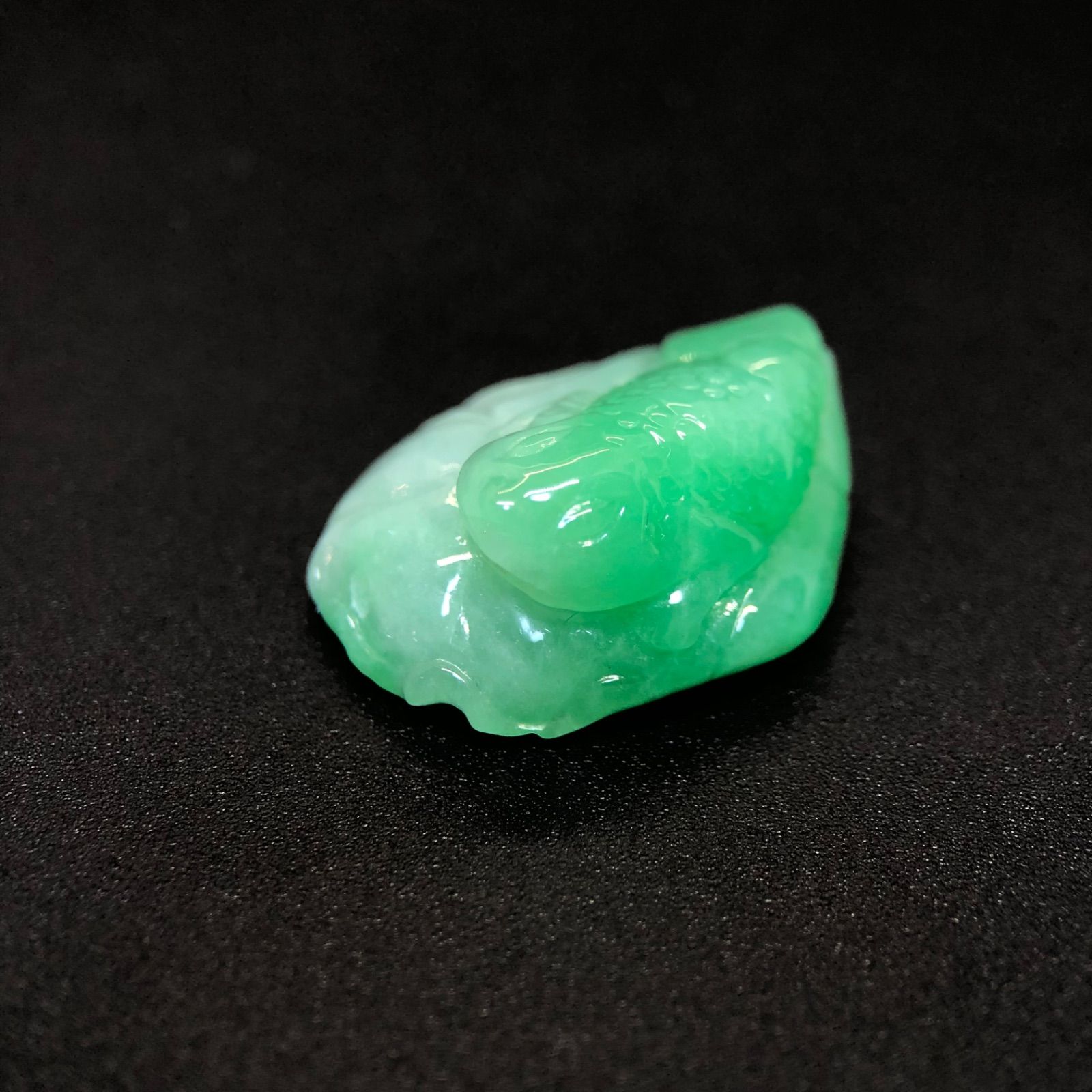 天然 本翡翠 彫刻ルース・ペンダントトップ・置物 約4.64g 三本足蛙 1 