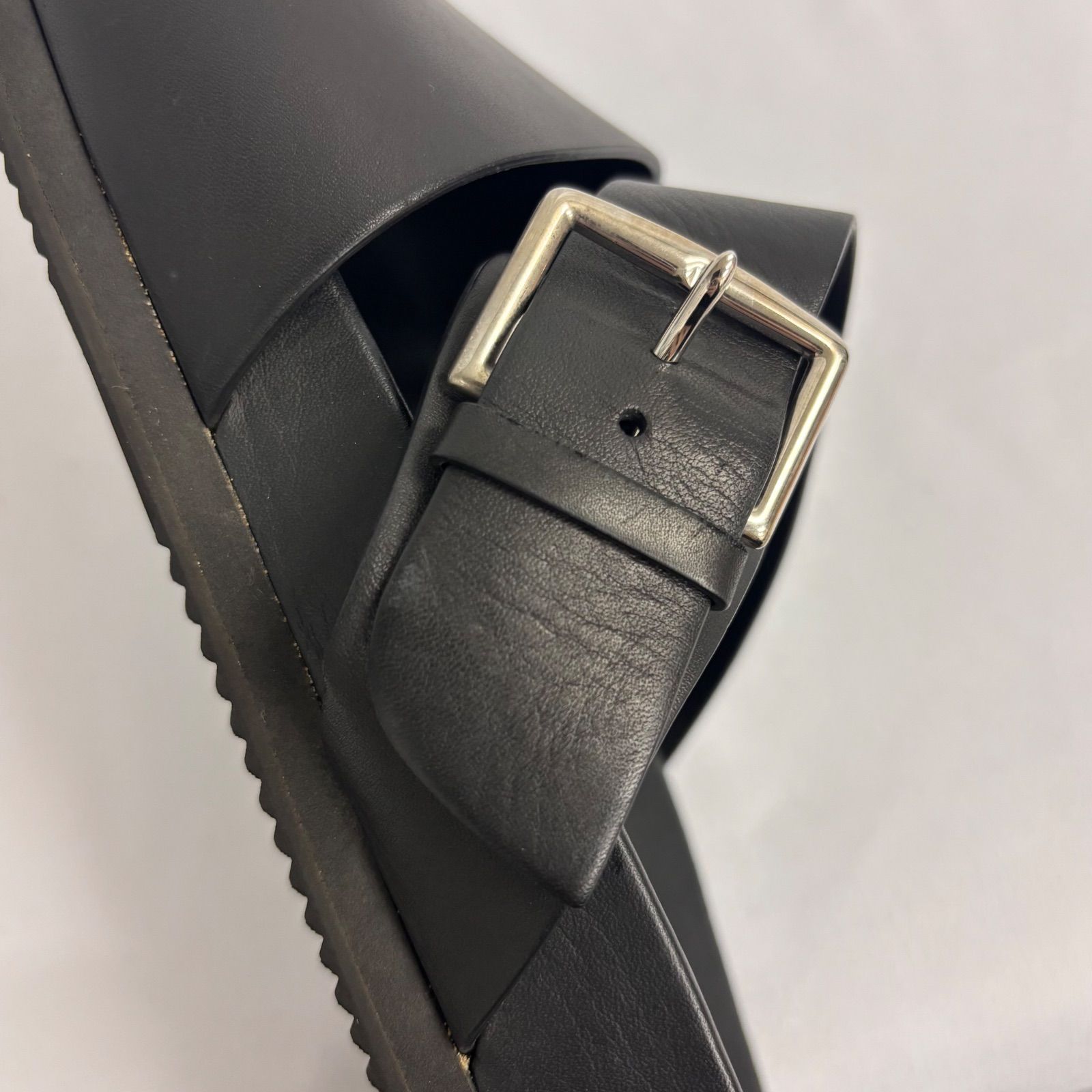 hermes エルメス ムンバイ レザーサンダル 44 - メルカリ