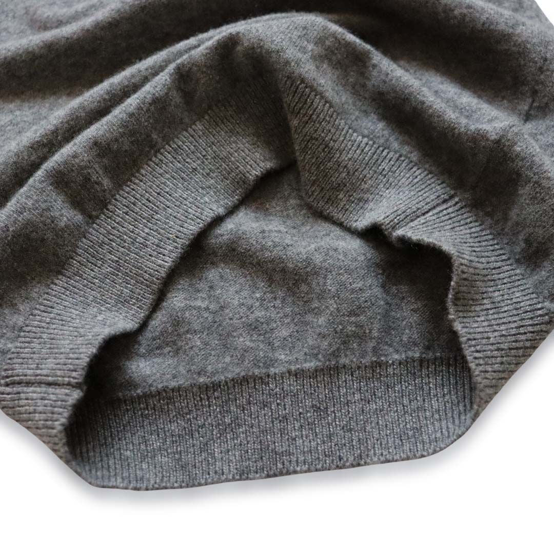 N°21 ヌメロ ヴェントゥーノ ロゴ 長袖 ニット セーター クルーネック  