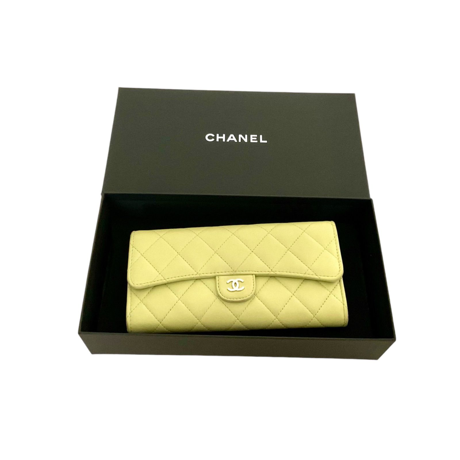 希少ピスタチオグリーン 擦れ傷有り】 CHANEL シャネル ロング 