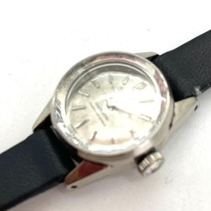 美しいカットガラス レディースウォッチ