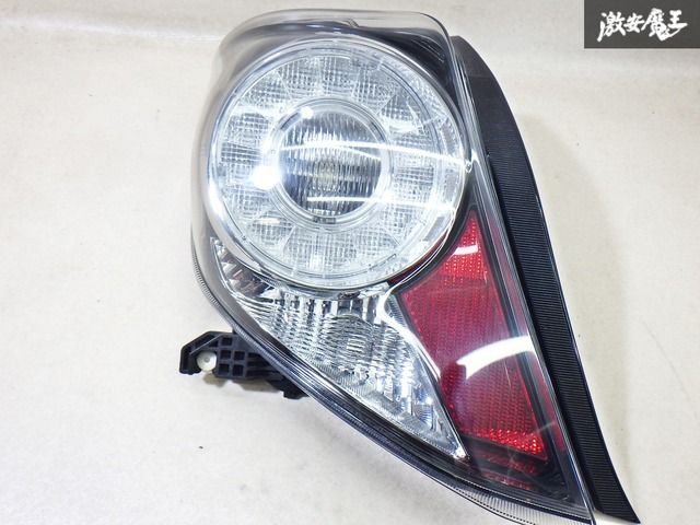 トヨタ純正 ヴィッツ NSP/NCP131 LED テールライト ブレーキ