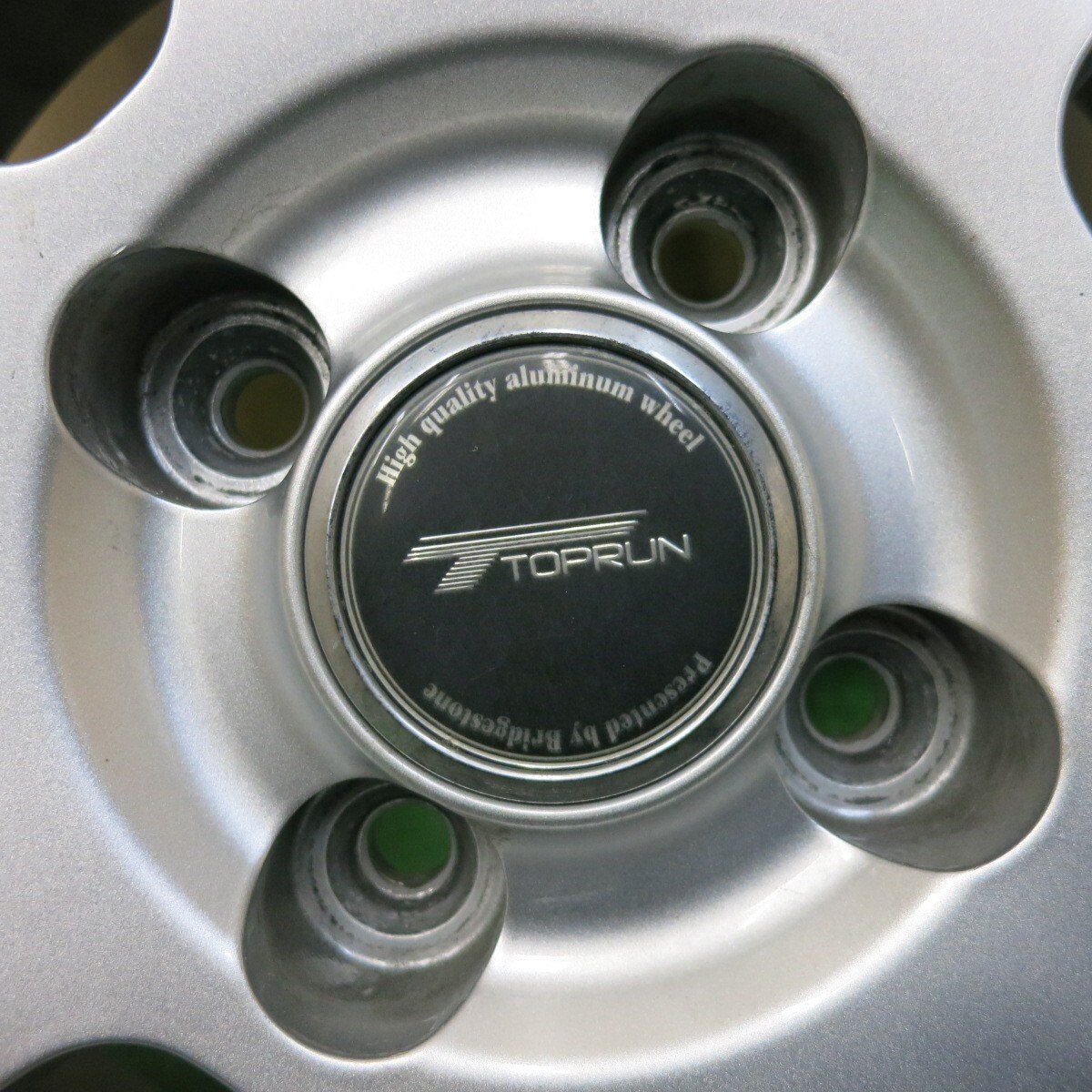 超バリ溝 24年 ほぼ10分 スタッドレス 185 60R15 グッドイヤー アイスナビ7 TOPRUN トップラン 15インチ PCD100 4H 5032511SYス TRITUETUBI_COM