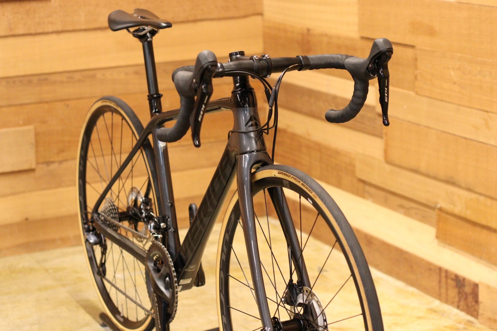 スクルトゥーラ SCULTURA