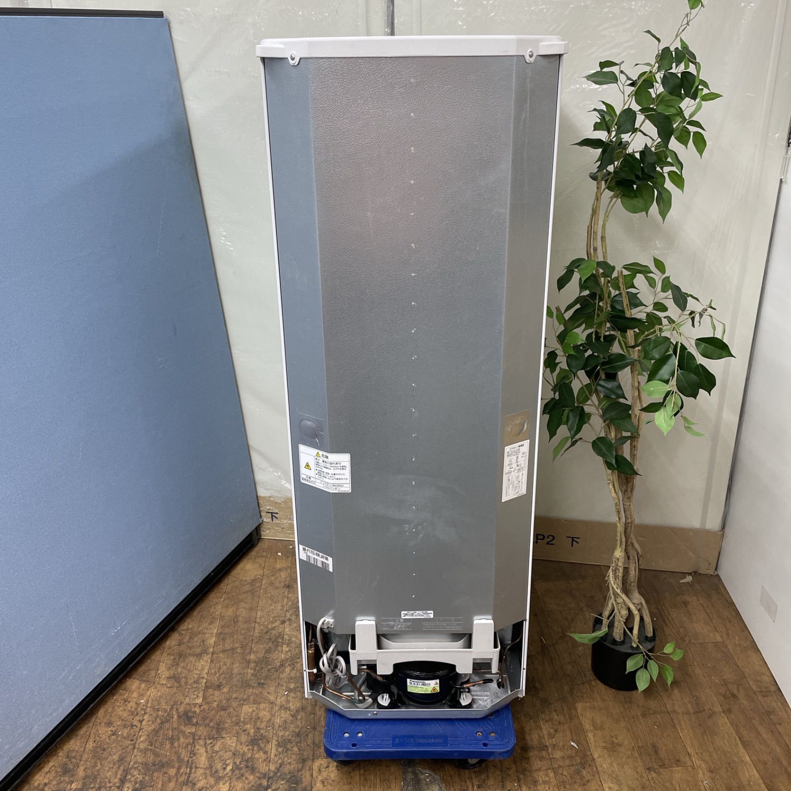 R058 ☀️ MITSUBISHI 冷蔵庫（168L / 右開き）18年製 MR-P17ED ⭐動作