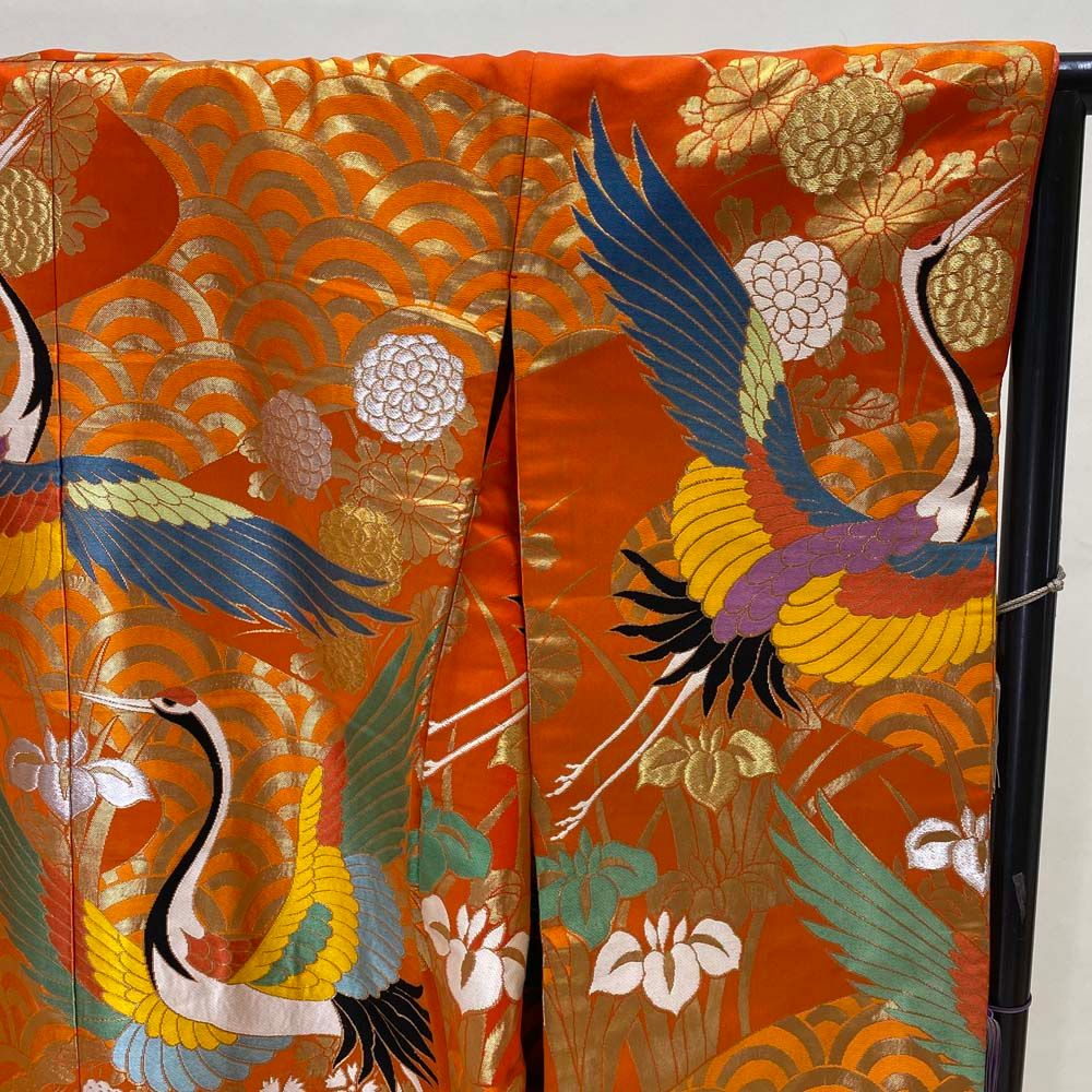 色打掛 正絹 菊 鶴 刺繍 金 オレンジ 打掛 花嫁衣裳 婚礼 リサイクル  