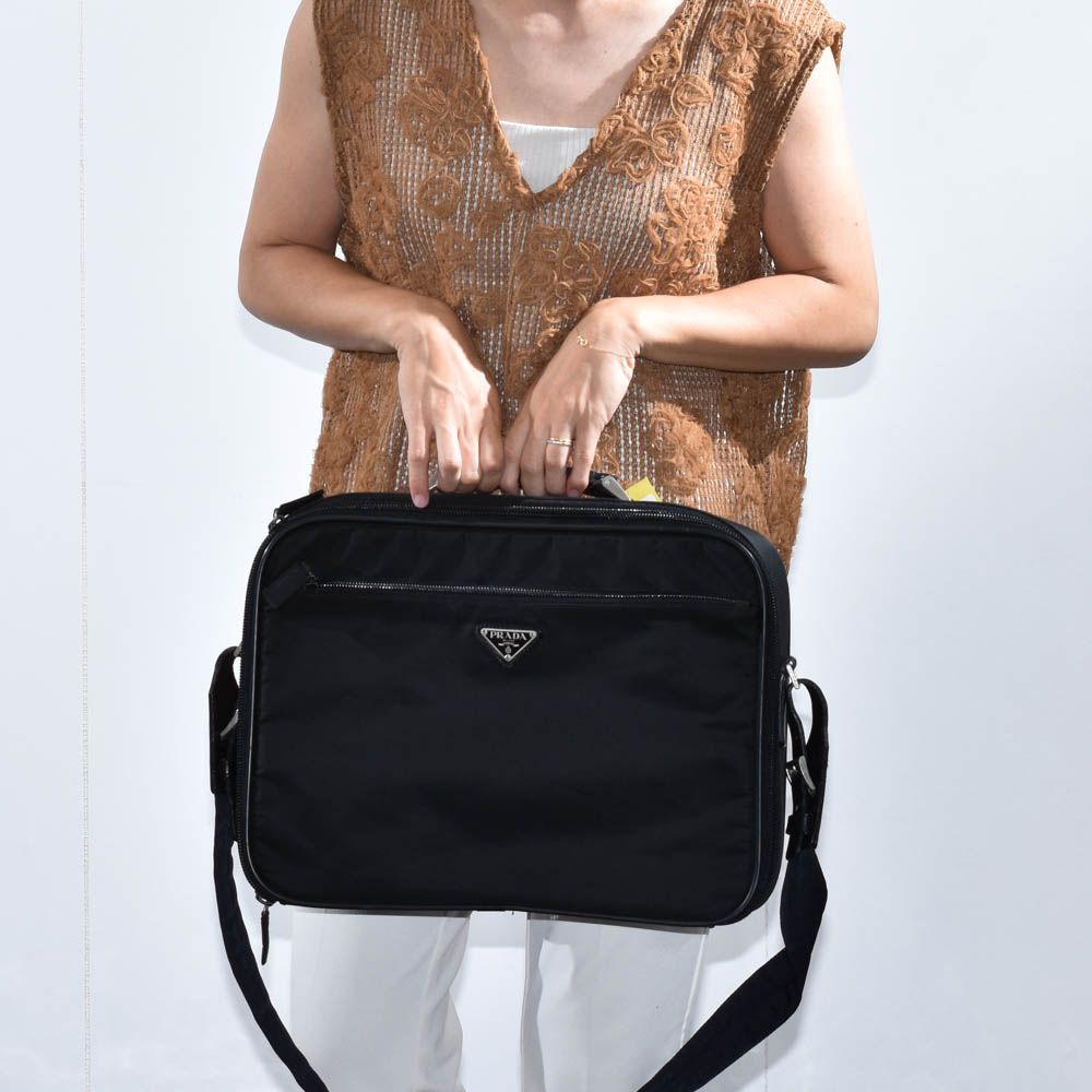 中古USED PRADA ブリーフバッグ ナイロン ブラック V147 98555 中古USED PRADA ブリーフバッグ ナイロン ブラック V147 98555