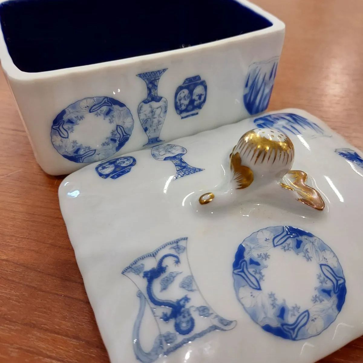 深川製磁 ブルーチャイナジュエリーボックス