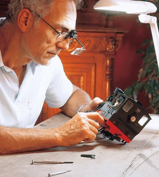 エッシェンバッハ ラボ クリップ 眼鏡にはさむクリップタイプの作業用ルーペ 3.0倍 1646-30 KANDAIZUMI_COM