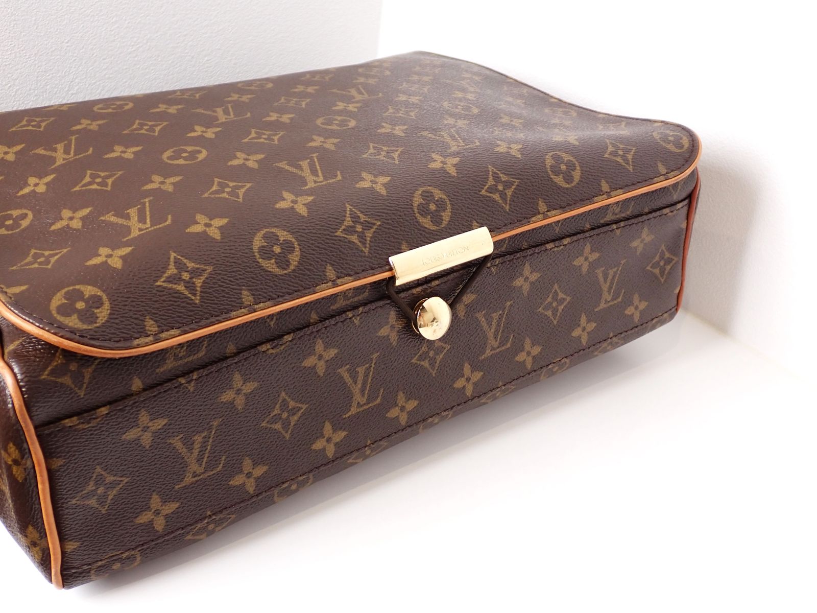 定価22万↑美品 LOUIS VUITTON ルイヴィトン ヴァルミーGM M40526 定価22万↑美品 LOUIS VUITTON ルイヴィトン ヴァルミーGM M40526
