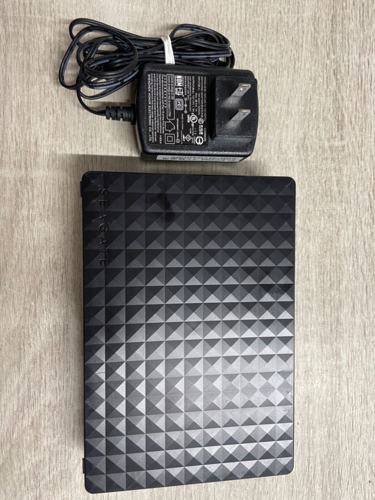 SEAGATE  4TB 外付けUSB HDD SRD0NF2