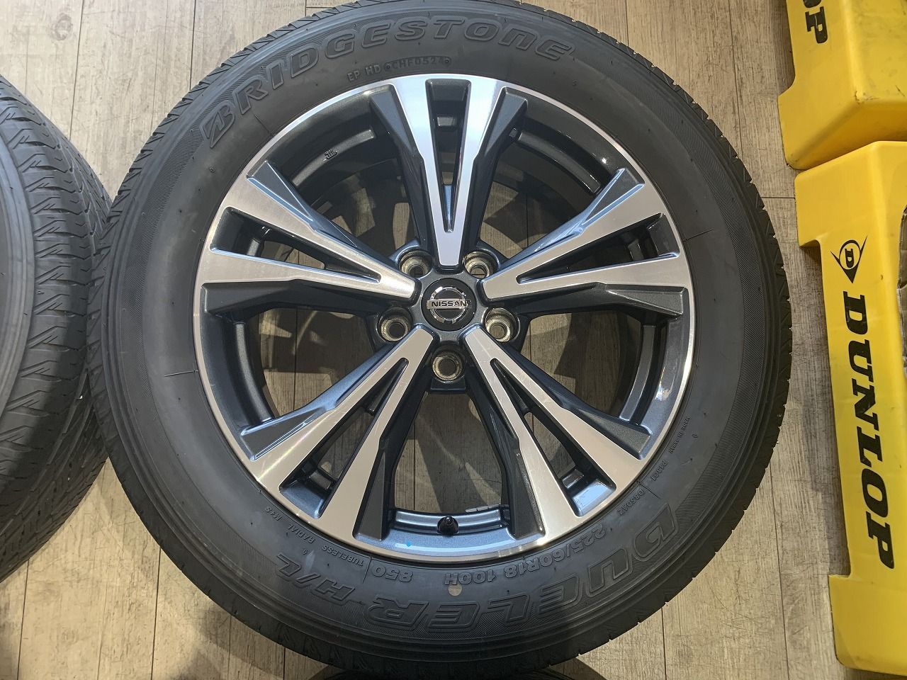 2502043】日産 エクストレイル 純正 ホイール 18インチ 7J +45