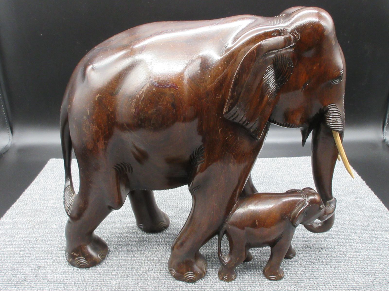 木彫り ゾウの置物 オブジェ レトロ アンティーク コレクション