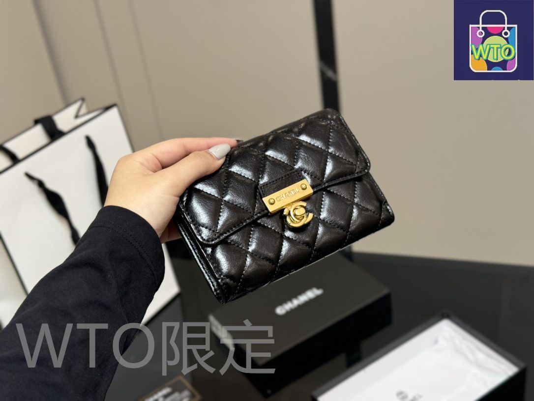 本日限定特価】シャネル レザー ミディアムウォレット 15×10cm