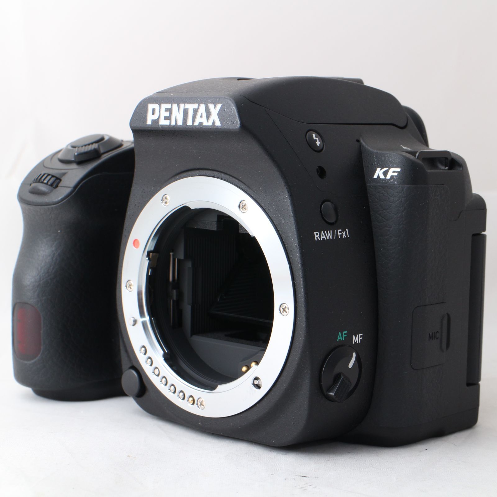 ☆新品級・ショット数139☆ ペンタックス PENTAX KF ボディ ブラック APS-Cデジタル一眼レフカメラ 1182 #2603