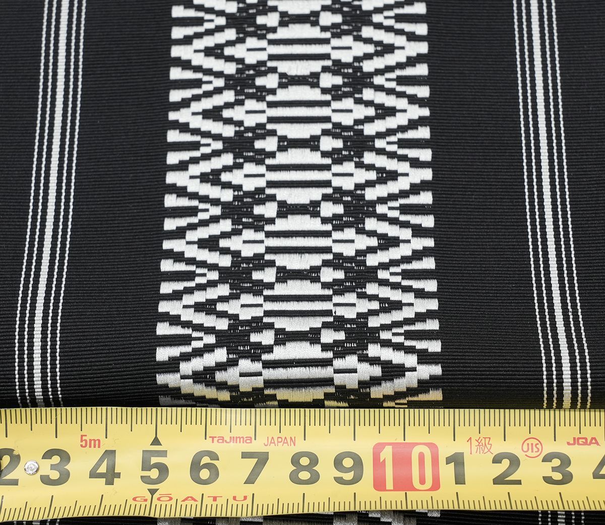 新品 博多織 単衣半幅帯 浴衣帯 白＆黒縞ブルーライン 帯端処理済 新品 博多織 単衣半幅帯 浴衣帯 白＆黒縞ブルーライン 送料無料