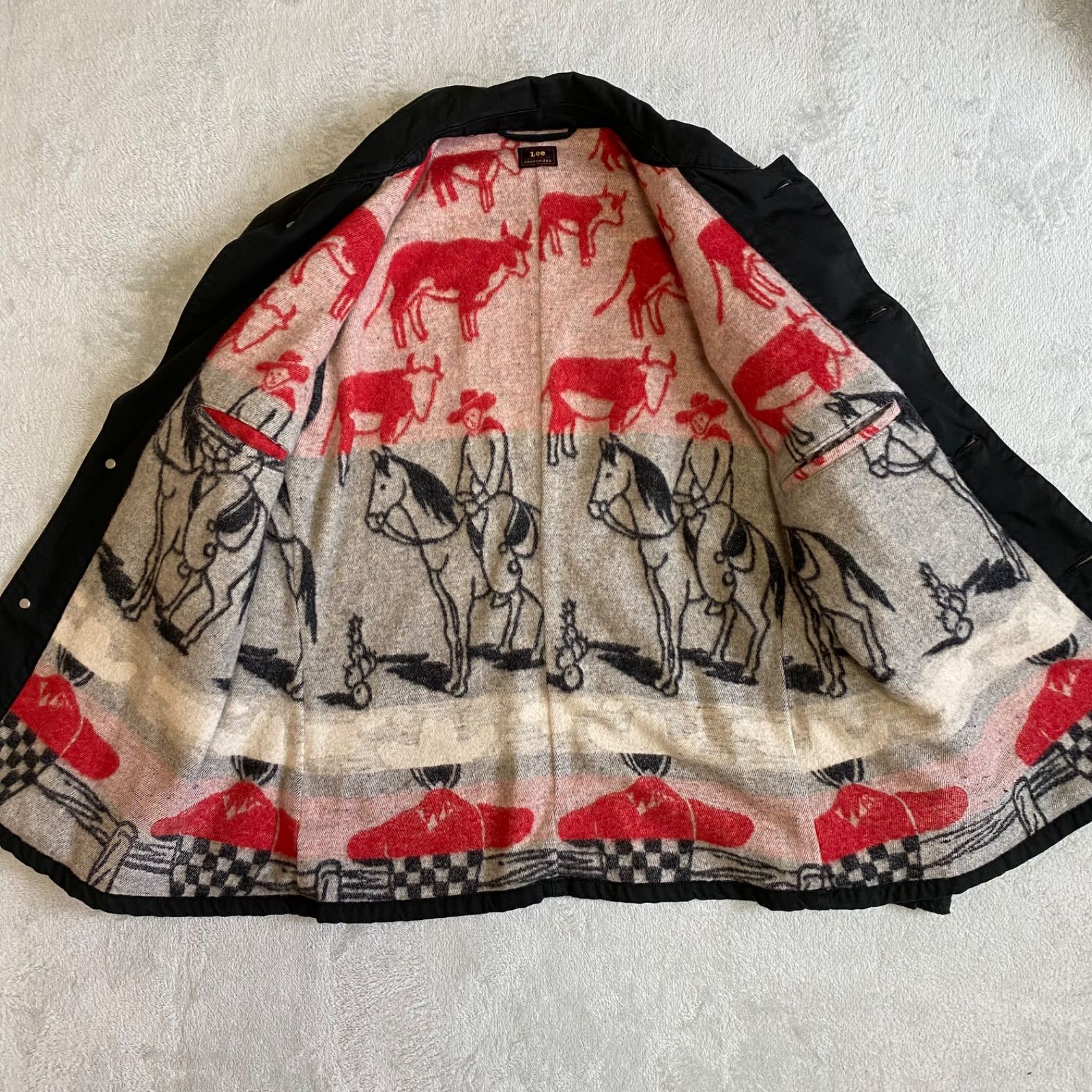 【LEE】リー　裏地付き　カバーオール　ブラック　ウエスタン柄　馬柄　闘牛　レア LEE】リー 裏地付き カバーオール ブラック ウエスタン柄 馬柄 闘牛 レア