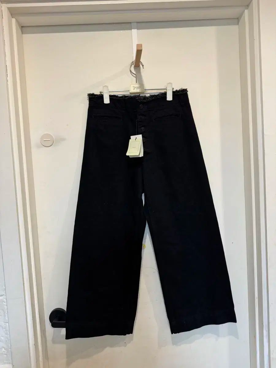 ショートボタンデニムパンツ