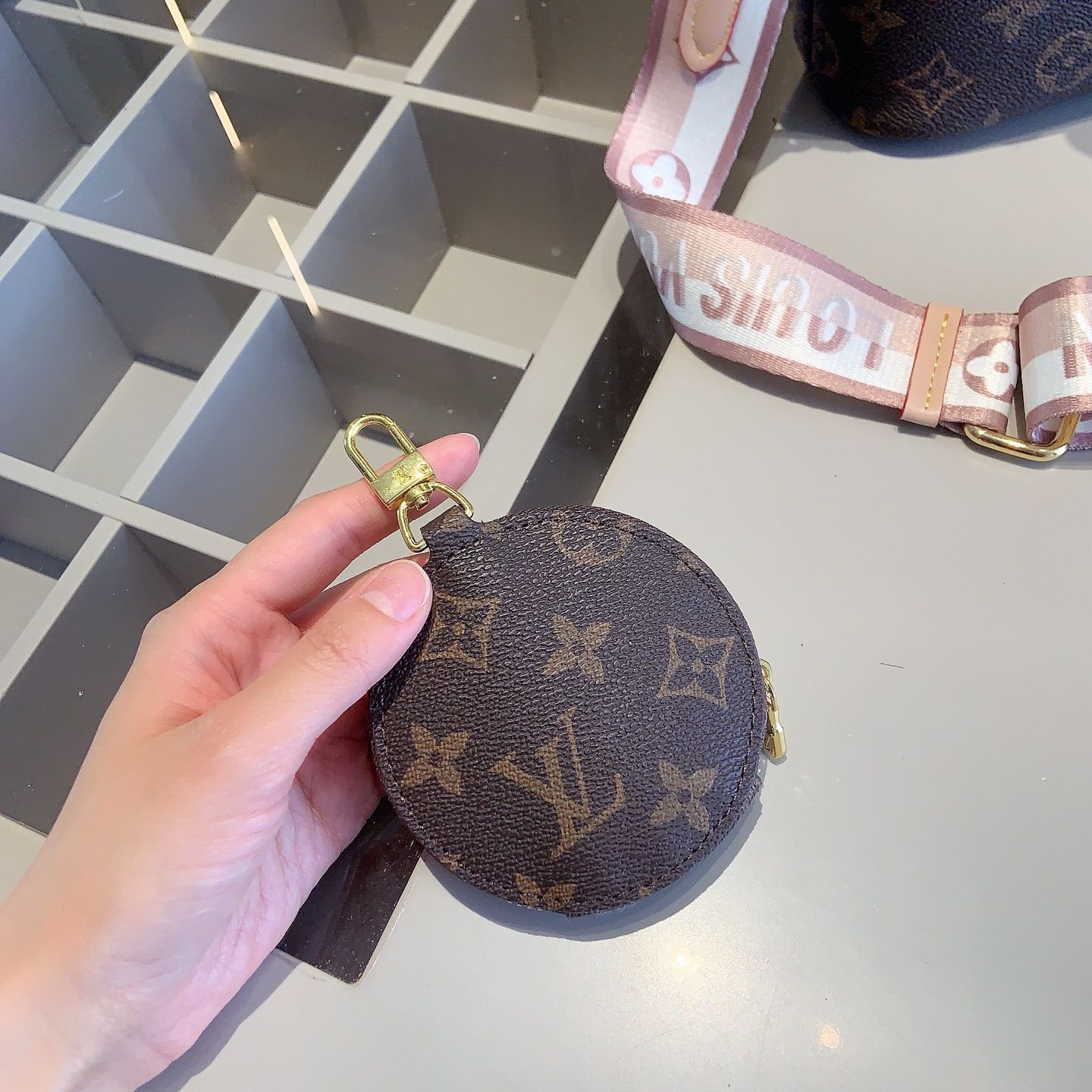 ④新型LOUIS VUITTON12個 ブランド 箱まとめ セット バッグ 財布 極美品】Louis vuitton 財布、小銭入れ、二つ折り財布、長財布4