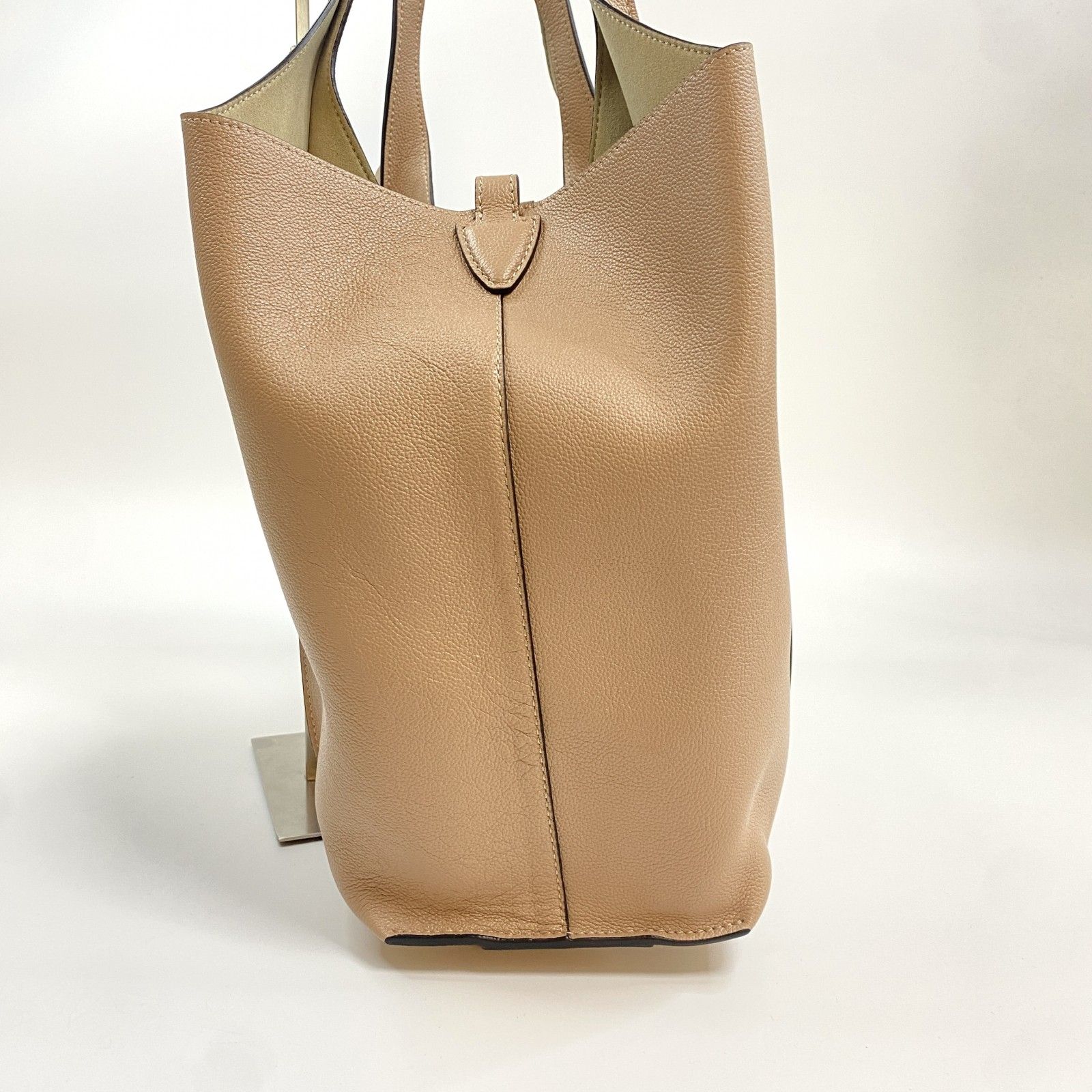 【極美品】TODS タイムレス トートバッグ ベージュ ポーチ付き 正規品 美品 トッズ TOD's レディース タイムレス トートバッグ