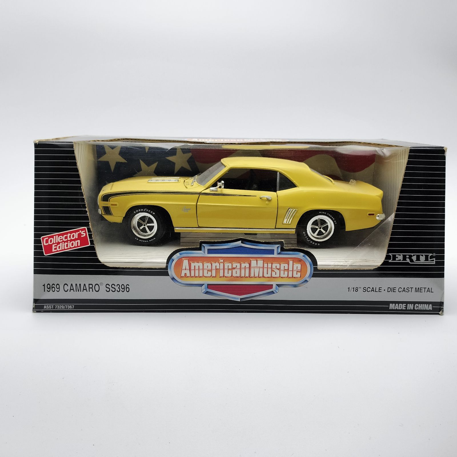 ツクダ】1969 シボレー カマロ SS396 クラッシクカー 1/18 ダイ