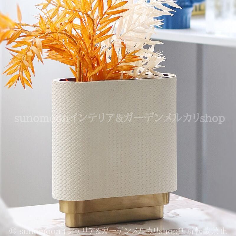 フラワー ベース スタイリッシュ 花瓶 ラグジュアリー スリム おしゃれ かわいい インテリア 北欧 花器 観葉植物 一輪挿し ギフト ゴールド シルバー