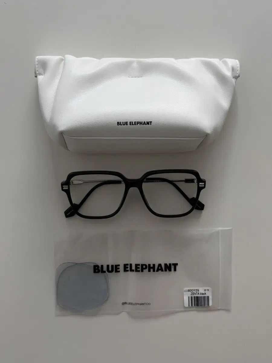 高級感 BLUE ELEPHANT(ブルーエレファント) メルカリ - ブラック ゼンタ 小物
