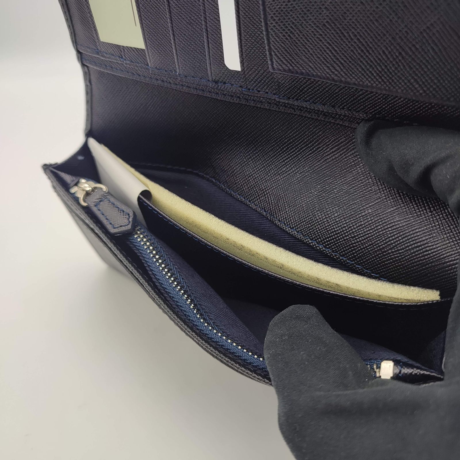 GANZO fico 本革　長財布　新品未使用 未使用品】GANZO fico ガンゾ 長財布 型押しレザー ブラック